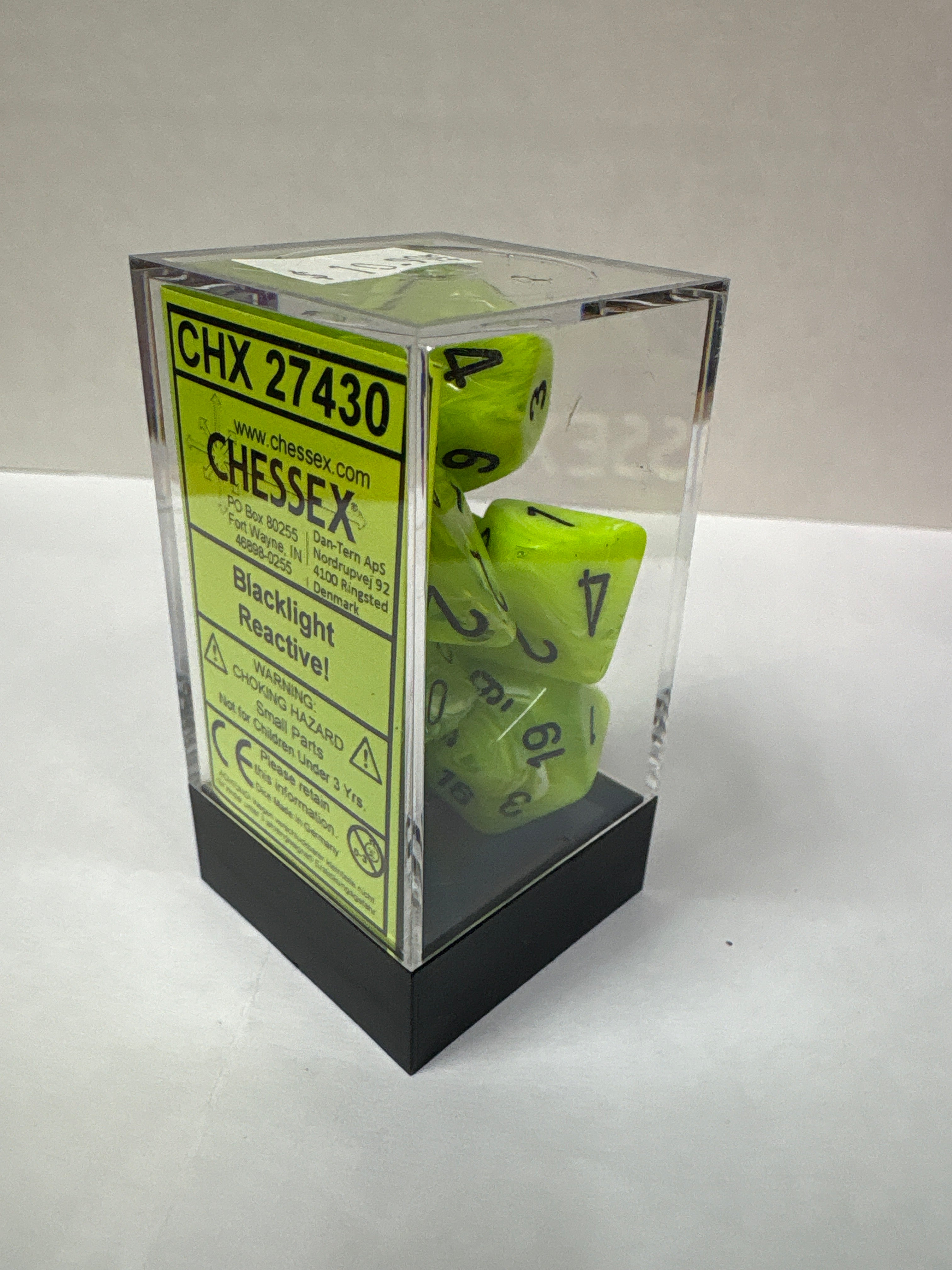 Dice set: Chessex 27430 vortex, bright green/black polyhedral seven dice set