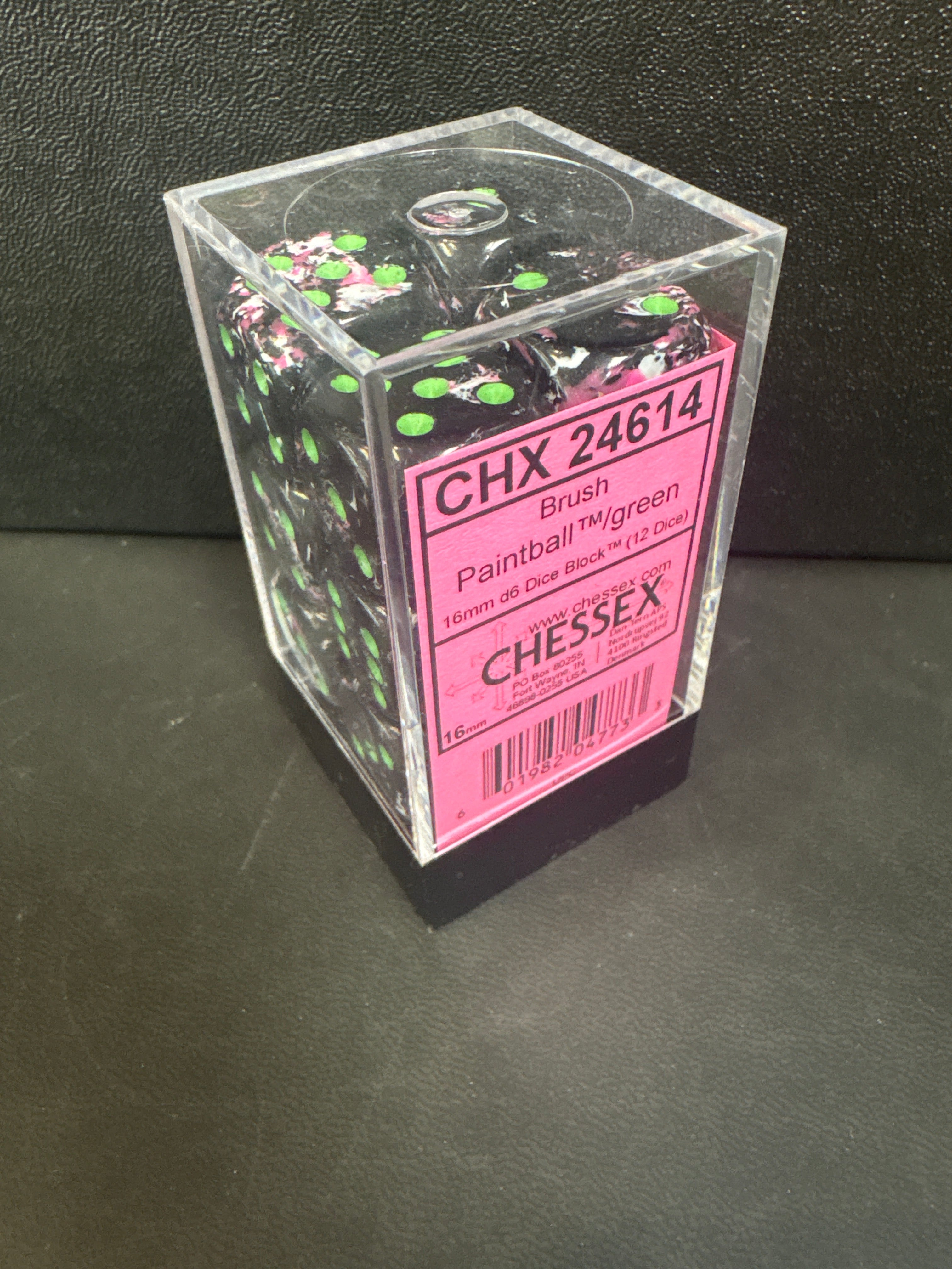 Dice set: Chessex 12 dice set brush paintball/Green - CHX 24614￼