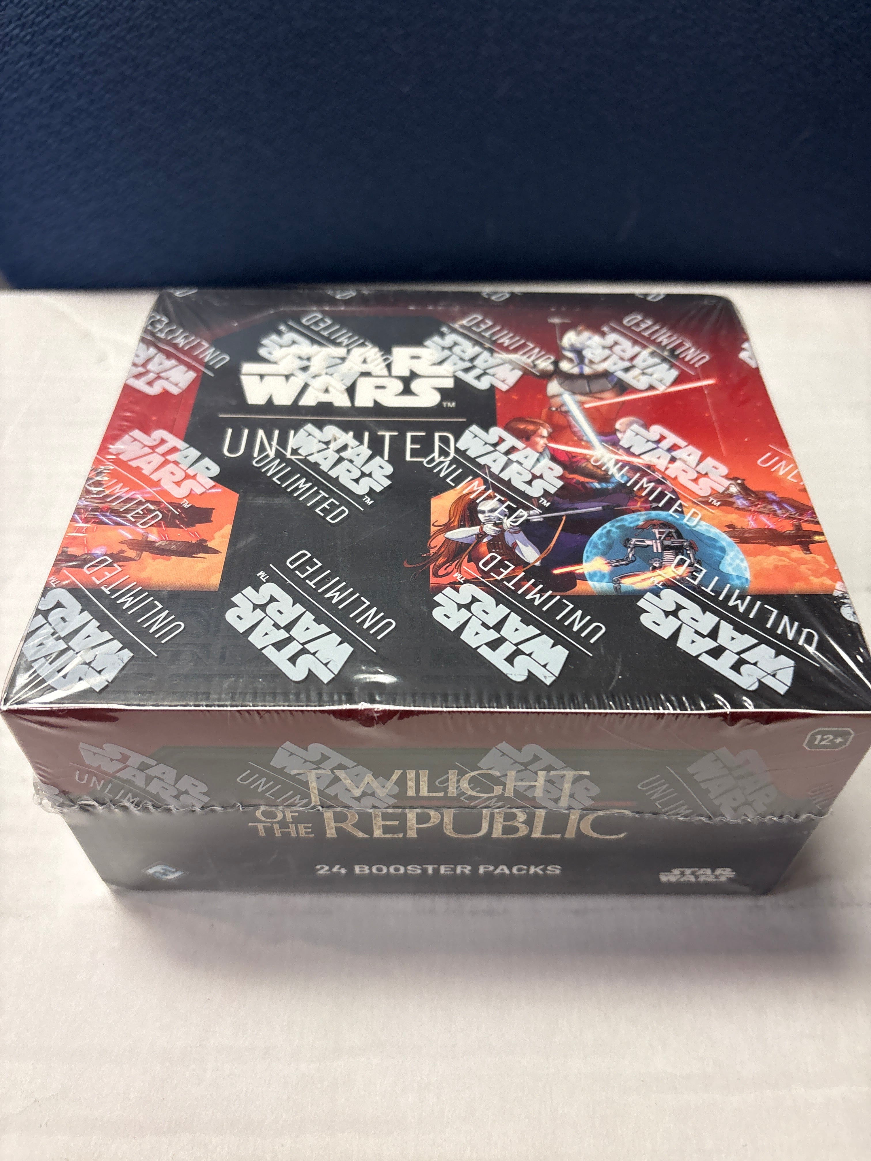 Star Wars: Unlimited TCG Twilight of The Republic Booster Display (Set of 24 Booster Packs)