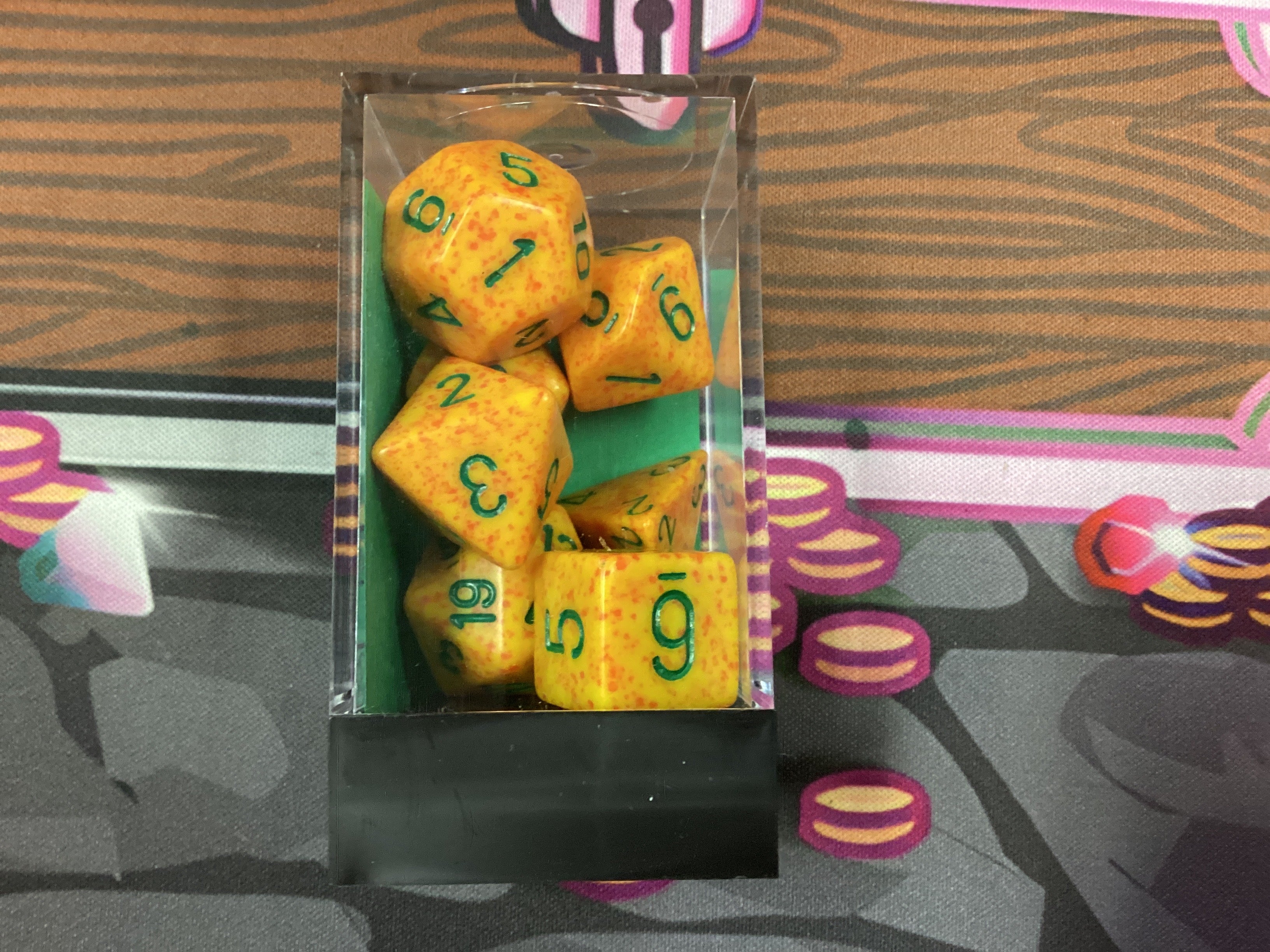 Chessex CHX25312 Dice-Speckled Lotus Set