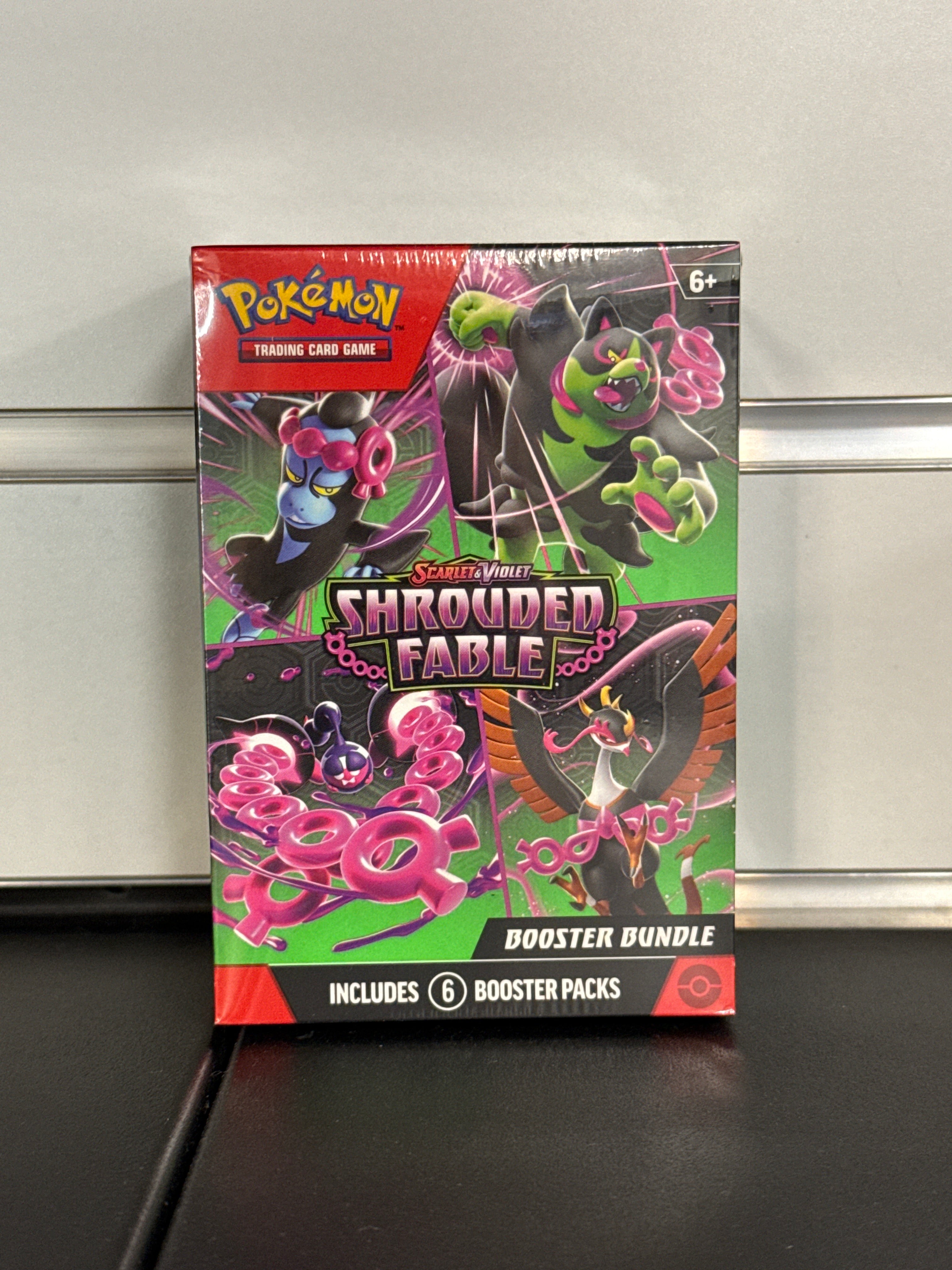 Pokémon: Scarlet & Violet - Shrouded Fable Booster Bundle