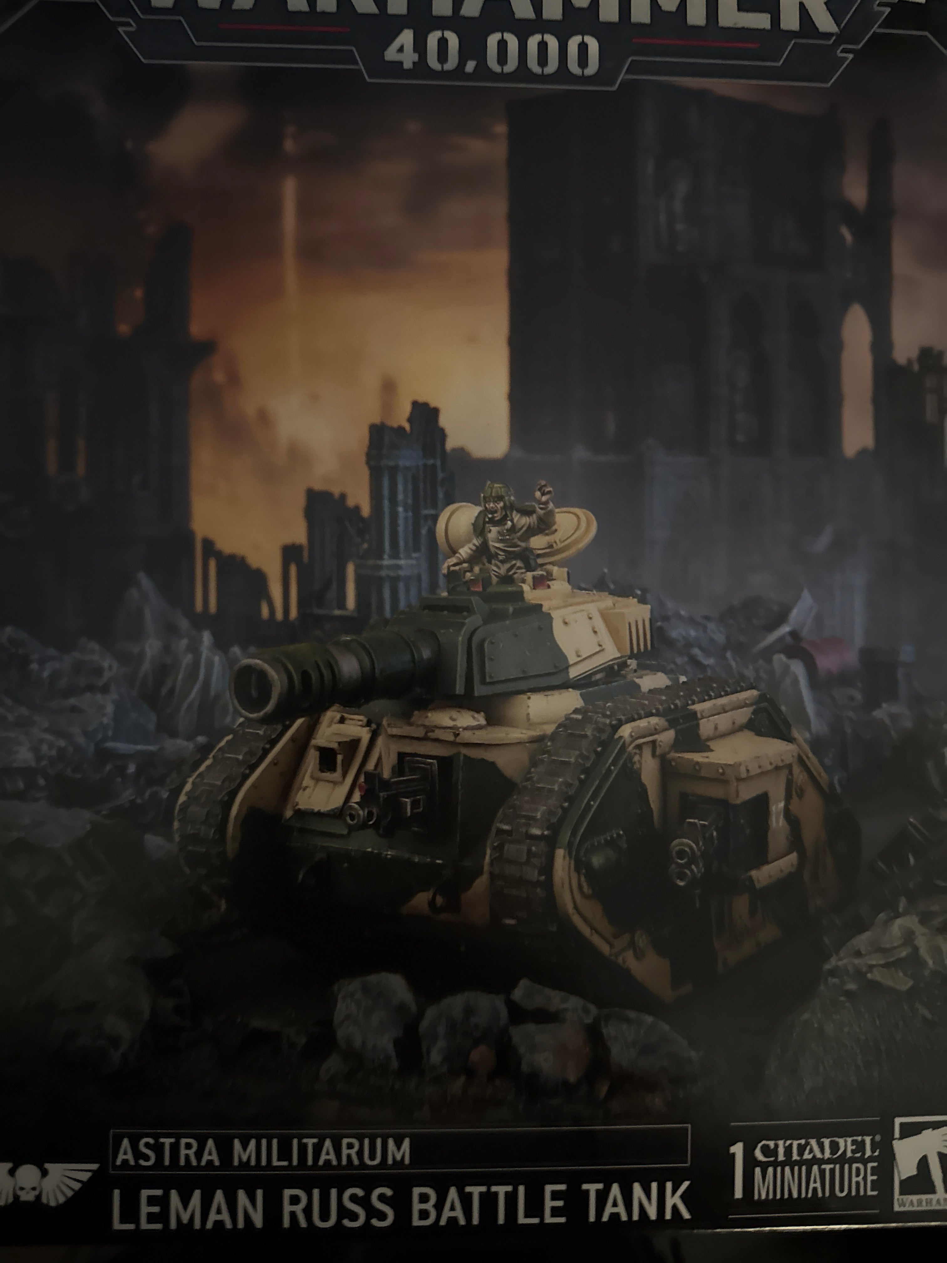 Warhammer 40K - Astra Militarum: Leman Russ Battle Tank