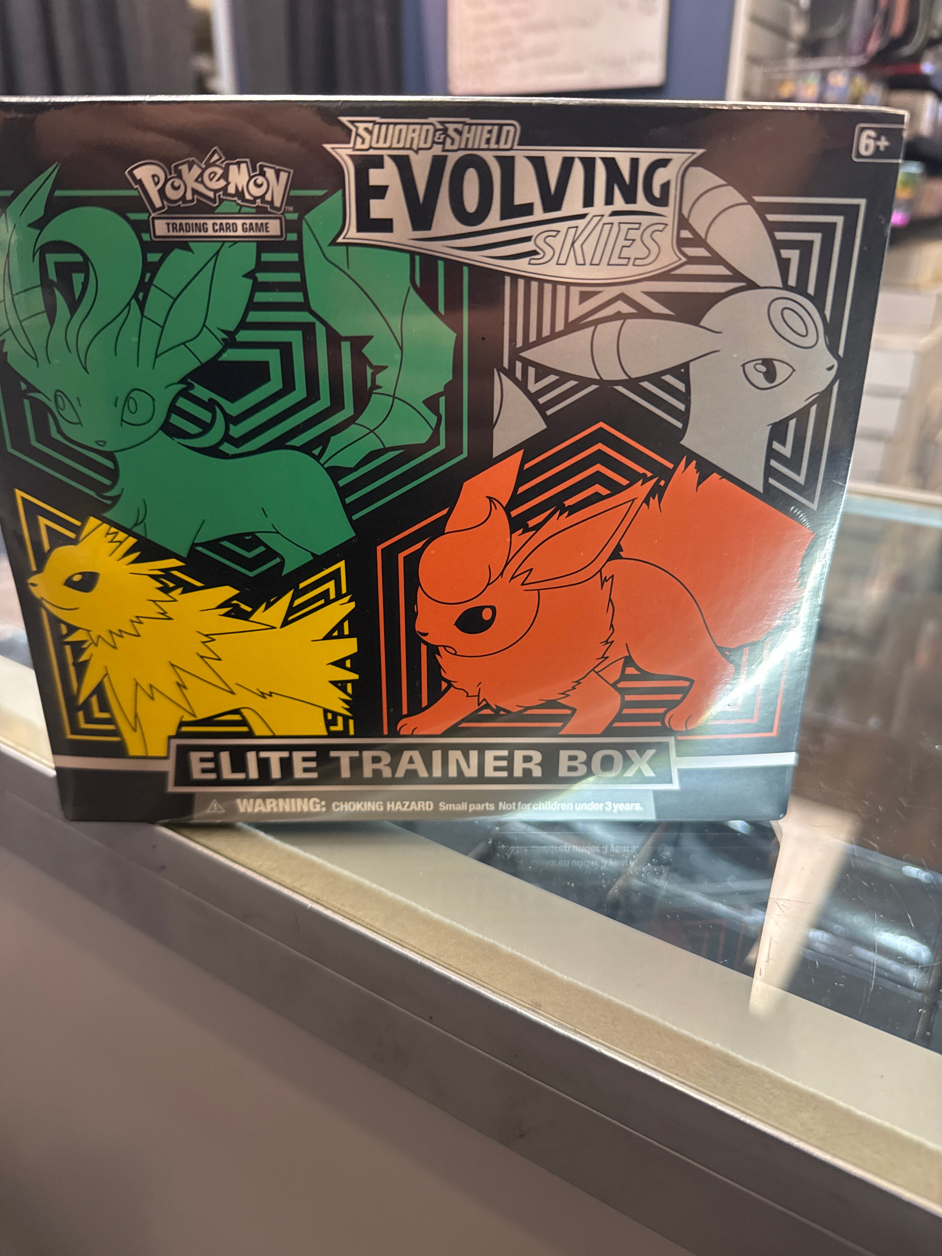 Evolving Skies Etb